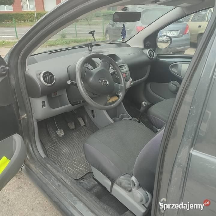 Czarny Używany 2006 Toyota Aygo Hatchback | 6750 zł (Uczciwa cena) - Obraz 1/4