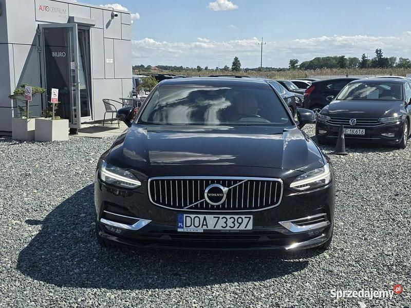 Czarny Używany 2017 Volvo S90 Inscription Sedan/Limuzyna | 88 900 zł - Obraz 1/4