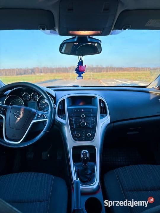 Używany Opel Astra Enjoy 2010