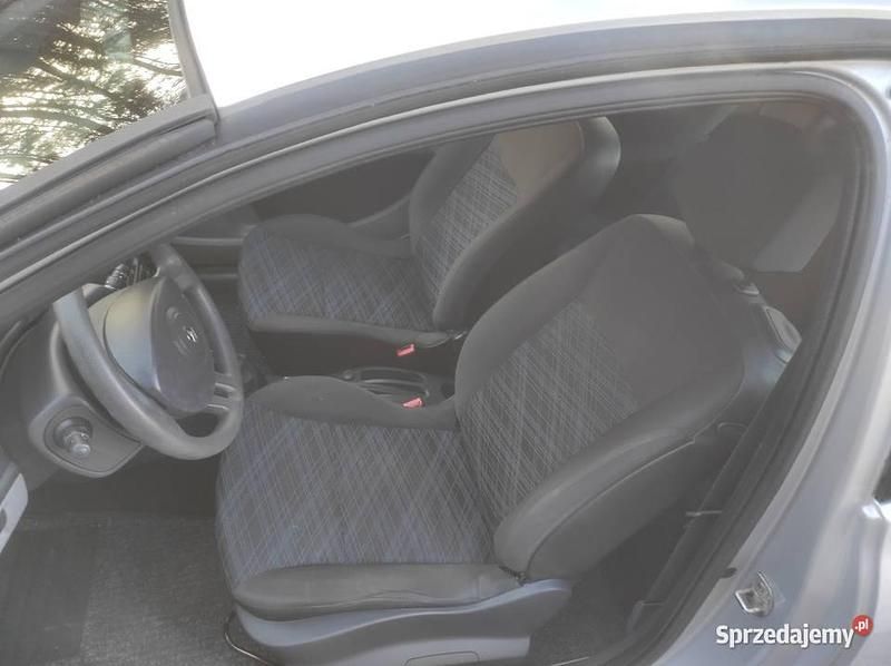 Używany Renault Clio III 2006 Srebrny Hatchback