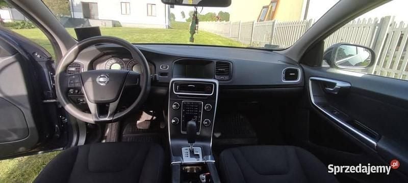 Używany Volvo S60 180 KM (132 kW) 2011 Sedan/Limuzyna