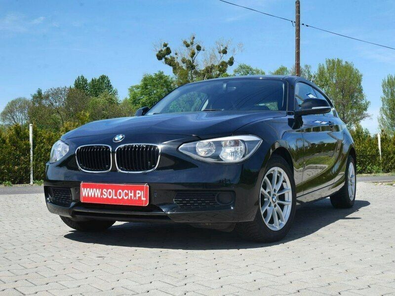 Czarny Używany 2013 BMW 116 Sport Line Hatchback | 43 700 zł - Obraz 1/4