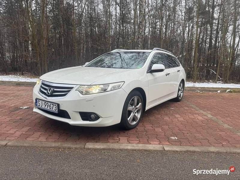 Używany Honda Accord Executive 2011 Biały Kombi
