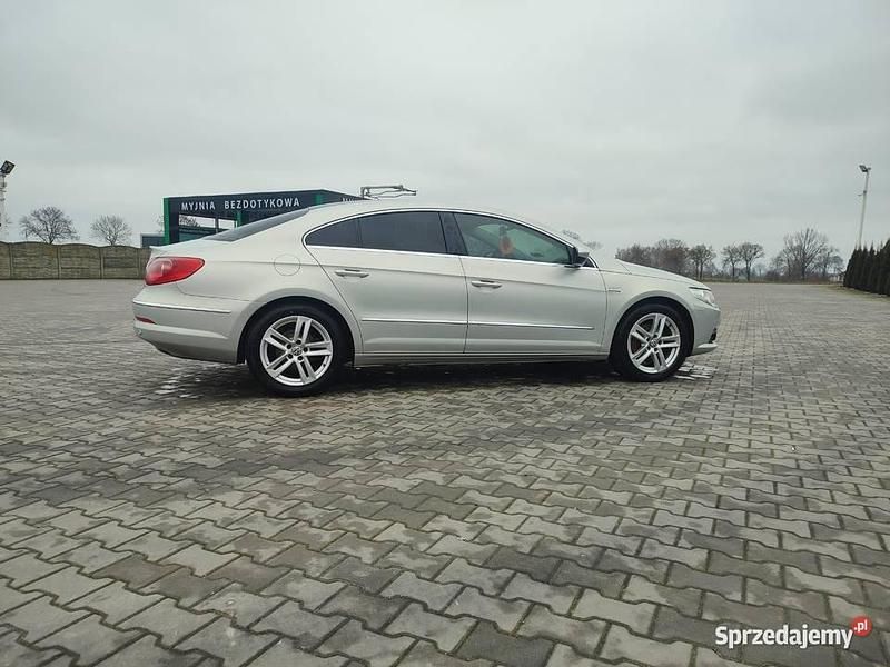 Używany VW Passat 2008 Srebrny Coupe