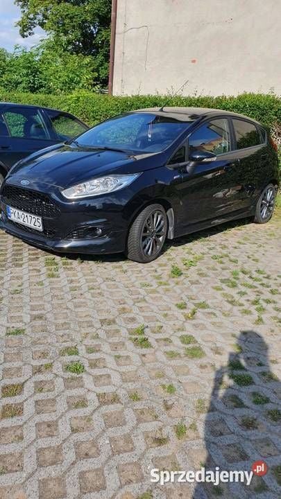 Czarny Używany 2016 Ford Fiesta ST-Line Hatchback | 31 900 zł (Super Cena) - Obraz 1/4