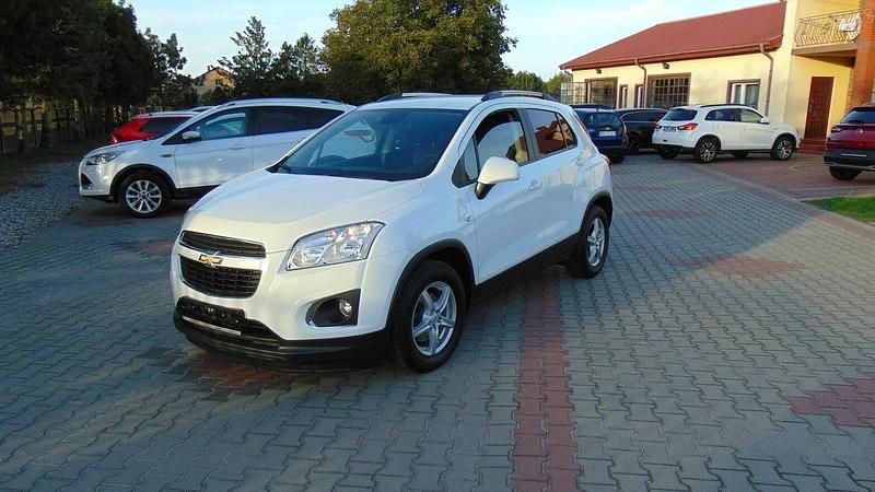 Biały Używany 2013 Chevrolet Trax SUV | 32 500 zł (Dość drogi) - Obraz 1/4