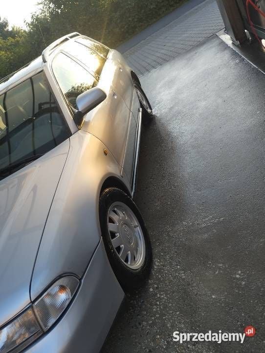 Srebrny Używany 1996 Audi A4 Sedan/Limuzyna | 4500 zł (Uczciwa cena) - Obraz 1/4