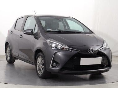 Szary Używany 2017 Toyota Yaris Hatchback | 56 999 zł (Uczciwa cena) - Obraz 1/4