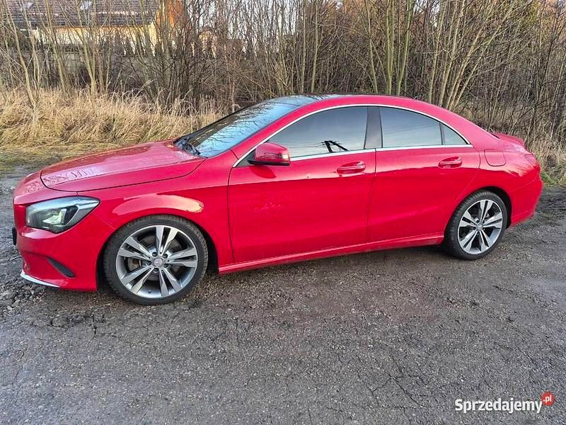 Używany Mercedes CLA250 2016 Sedan/Limuzyna