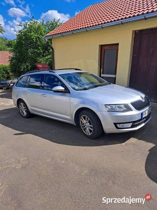 Używany 2016 Skoda Octavia Sedan/Limuzyna | 33 699 zł (Drogi) - Obraz 1/4