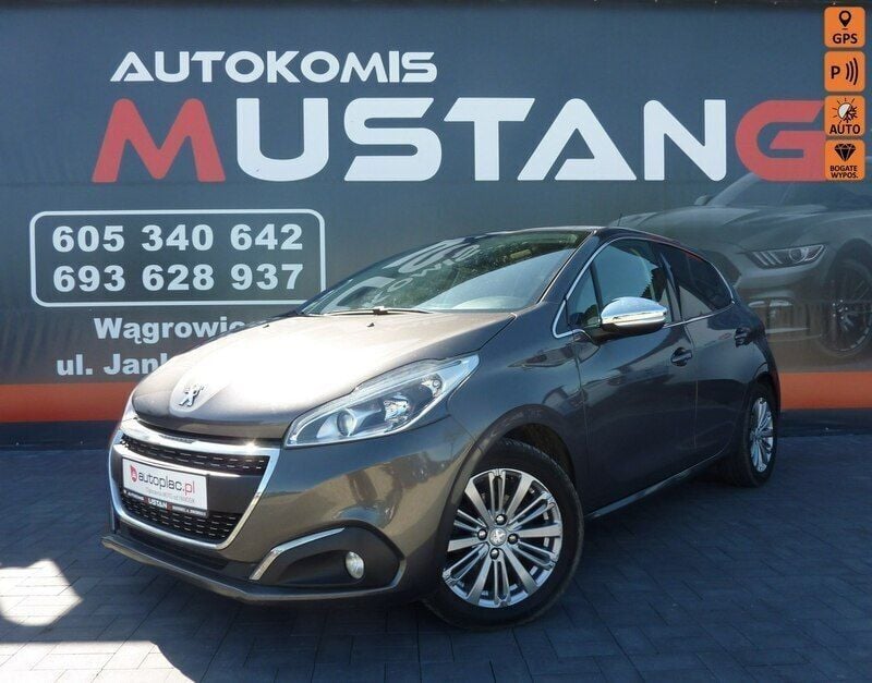 Grafitowy (metalik) Używany 2019 Peugeot 208 Hatchback | 29 900 zł (Dobra cena) - Obraz 1/4