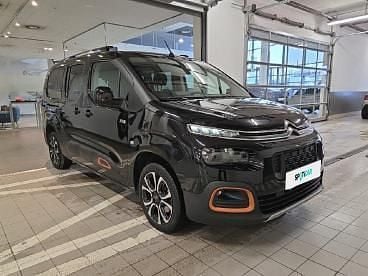 Używany Citroën Berlingo Shine 130 KM (95 kW) 2023 Czarny Minivan