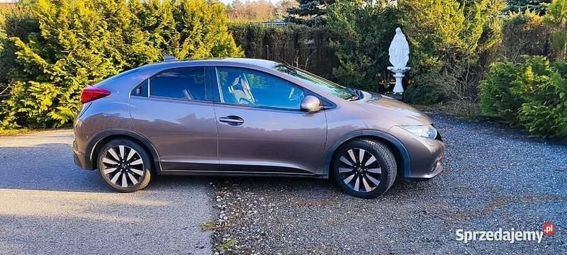 Używany Honda Civic 120 KM (88 kW) 2014 Sedan/Limuzyna