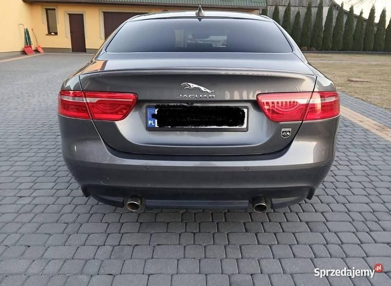 Używany 2019 Jaguar XE Sedan/Limuzyna | 59 500 zł (Super Cena) - Obraz 1/4