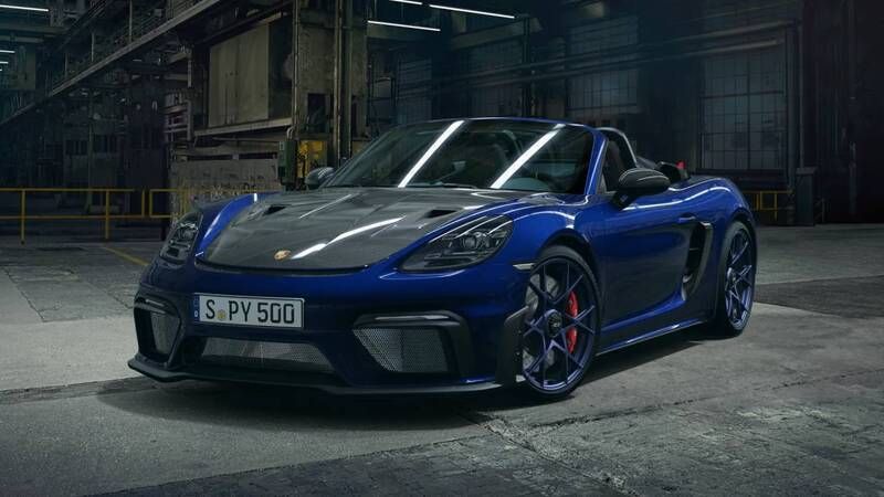 Gentian blue metallic Nowe 2024 Porsche 718 Spyder | 972 969 zł - Obraz 1/4