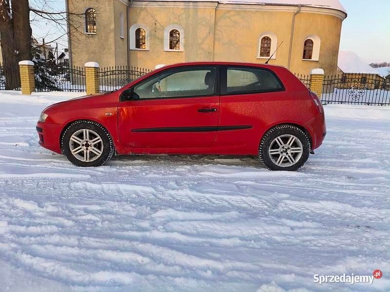 Czerwony Używany 2005 Fiat Stilo Hatchback | 4500 zł - Obraz 1/4