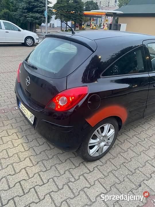 Używany Opel Corsa 90 KM (66 kW) 2007 Czarny Hatchback