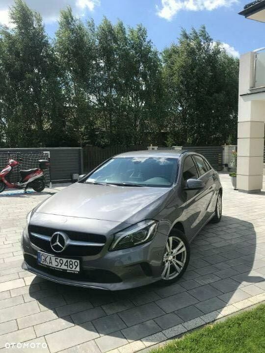 Szary Używany 2016 Mercedes A160 Hatchback | 70 000 zł - Obraz 1/4