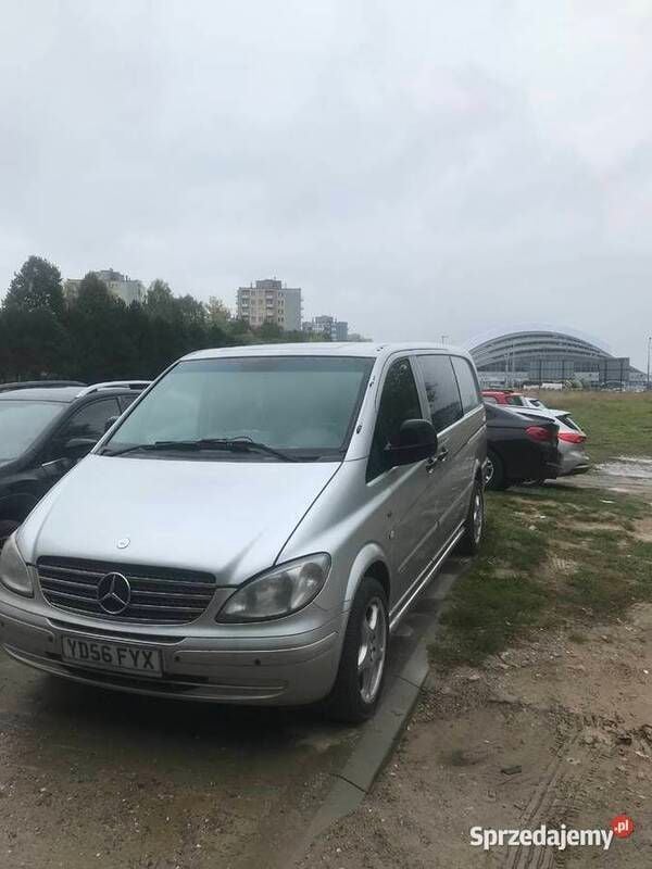 Srebrny Używany 2006 Mercedes Vito Minivan | 30 000 zł - Obraz 1/4