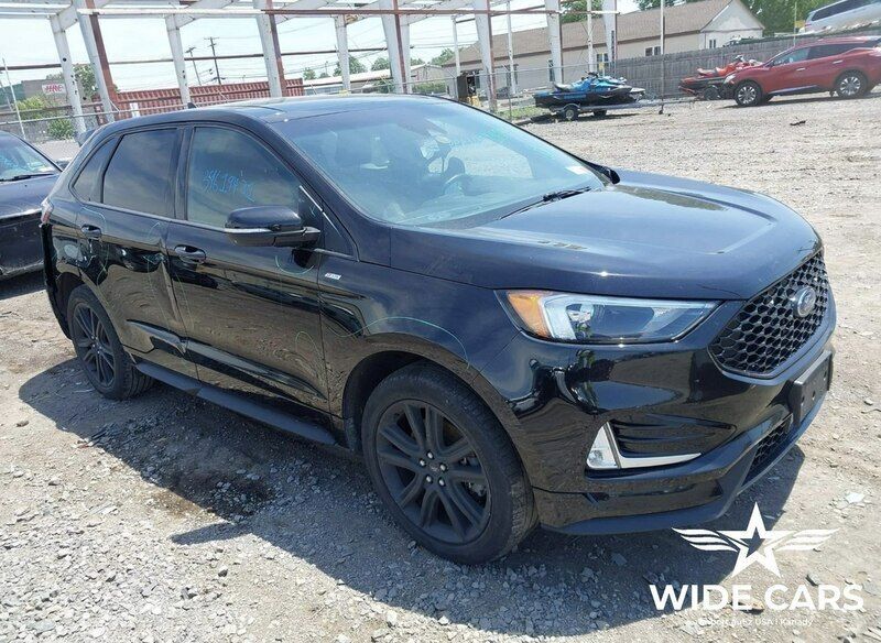 Czarny (metalik) Używany 2020 Ford Edge SUV | 49 900 zł - Obraz 1/4