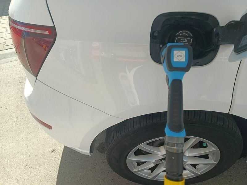 Biały Używany 2012 Audi Q5 SUV | 46 500 zł (Uczciwa cena) - Obraz 1/4