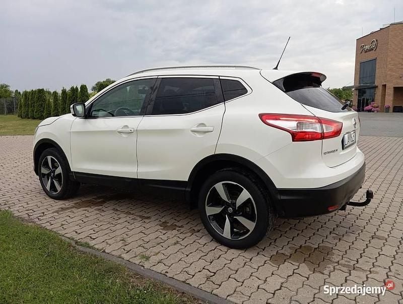 Używany Nissan Qashqai 109 KM (80 kW) 2015 SUV