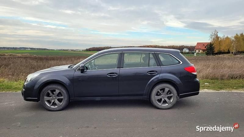 Używany Subaru Outback 2014 Grafitowy Kombi