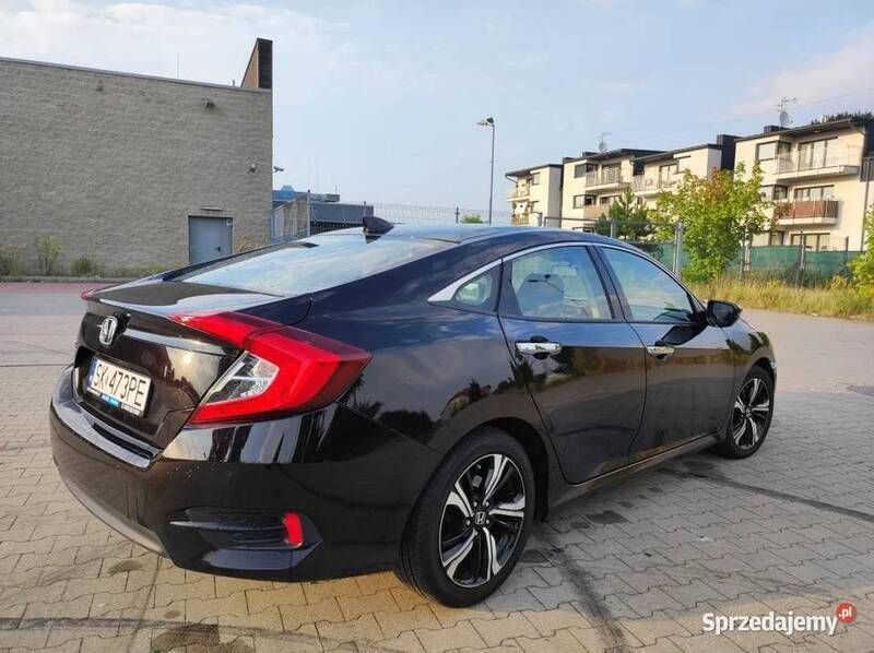 Używany Honda Civic 182 KM (133 kW) 2018 Sedan/Limuzyna