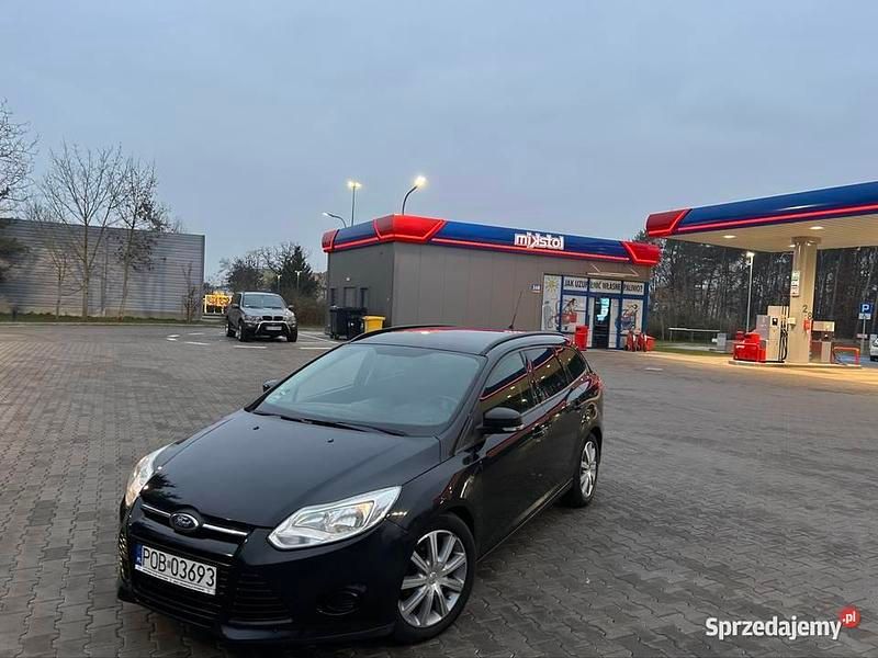 Czarny Używany 2011 Ford Focus Kombi | 11 999 zł (Dość drogi) - Obraz 1/4