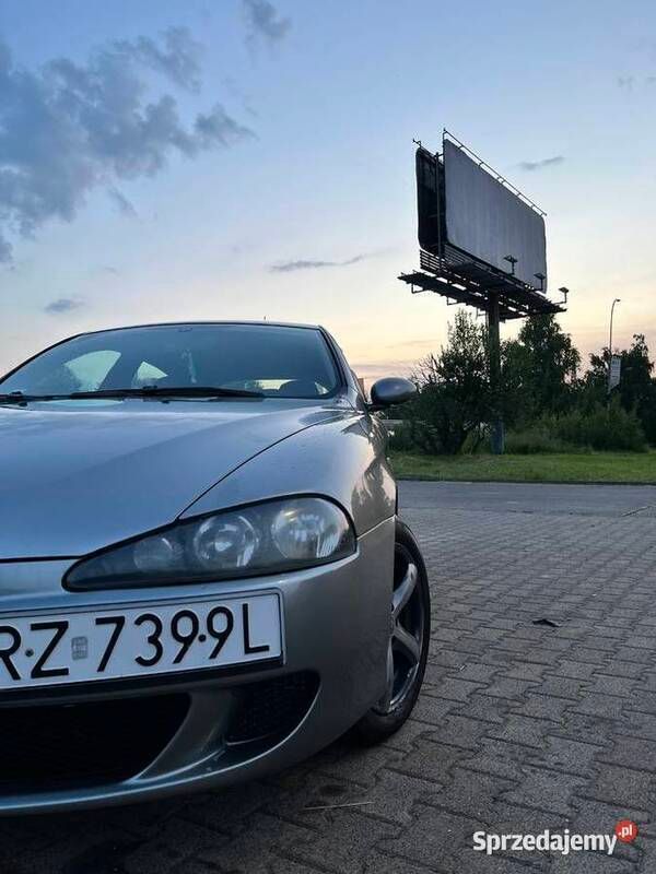 Szary Używany 2005 Alfa Romeo 147 Hatchback | 4400 zł (Uczciwa cena) - Obraz 1/4