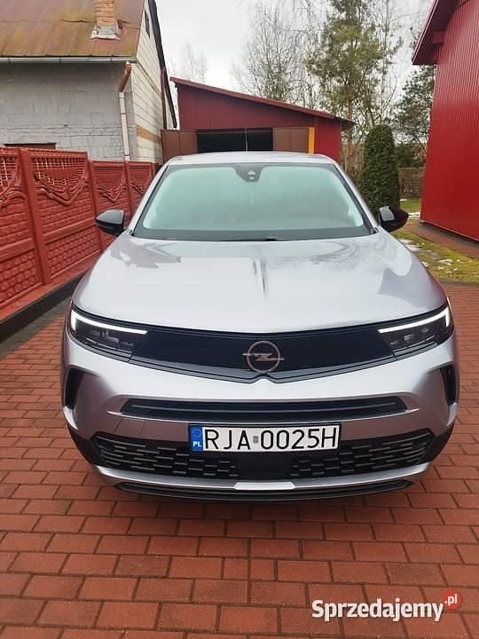 Używany Opel Mokka 2024 Srebrny SUV