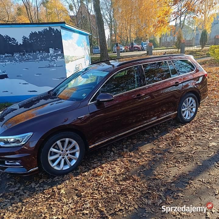Używany 2016 VW Passat R-line | 65 700 zł (Uczciwa cena) - Obraz 1/4