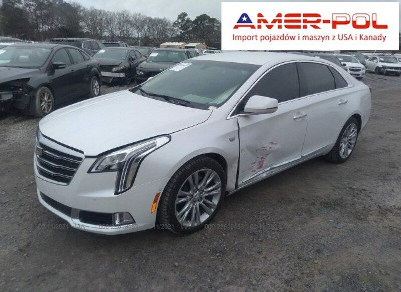 Biały Używany 2018 Cadillac XTS Sedan/Limuzyna | 70 000 zł - Obraz 1/4
