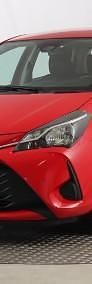 Używany Toyota Yaris 69 KM (50 kW) 2017 Czerwony Hatchback
