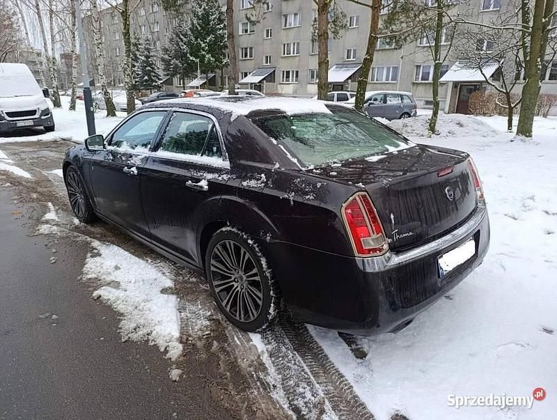 Używany Lancia Thema 2011 Czarny Sedan/Limuzyna