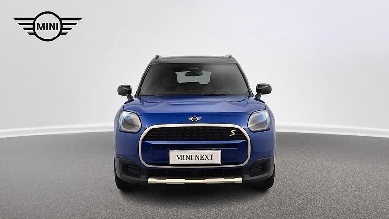 Używany Mini Countryman 225 kW (306 KM) 2025 Blazing blue metalizowany SUV
