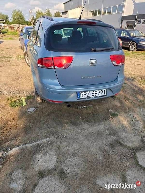 Używany 2007 Seat Altea XL Minivan | 12 000 zł (Uczciwa cena) - Obraz 1/1