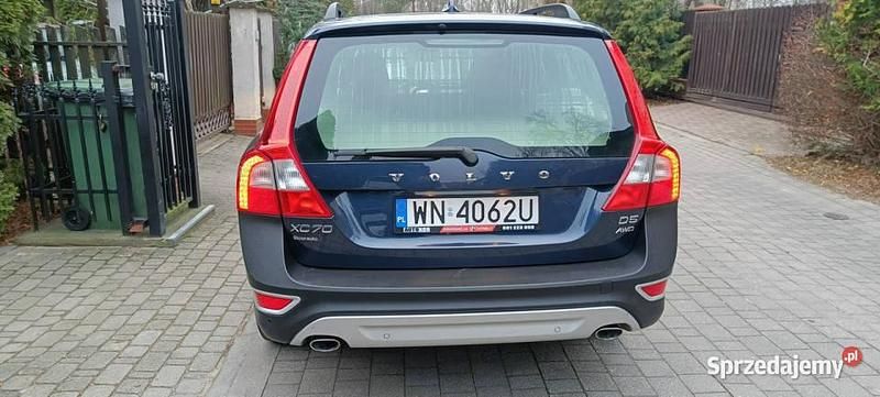 Używany Volvo XC70 Momentum 215 KM (158 kW) 2012 Niebieski ciemny (metalik) SUV
