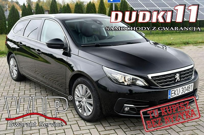Czarny (metalik) Używany 2018 Peugeot 308 SW Kombi | 35 900 zł (Dość drogi) - Obraz 1/4