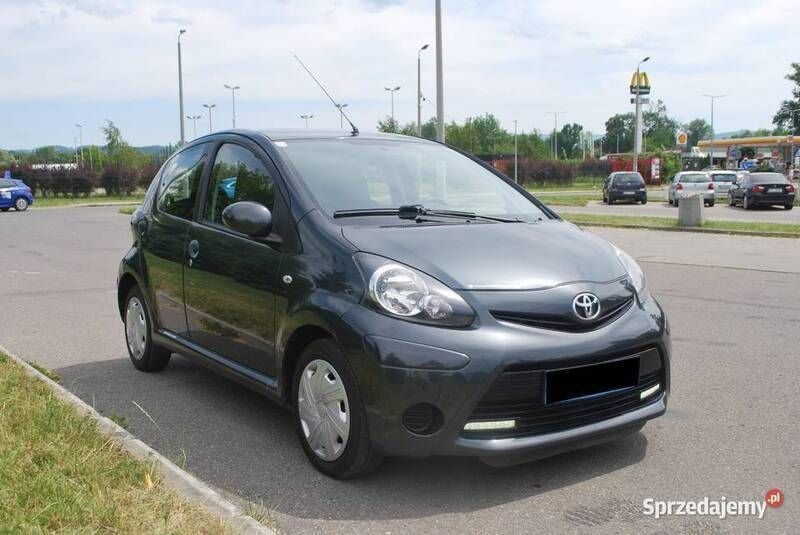 Używany Toyota Aygo 68 KM (50 kW) 2012 Hatchback