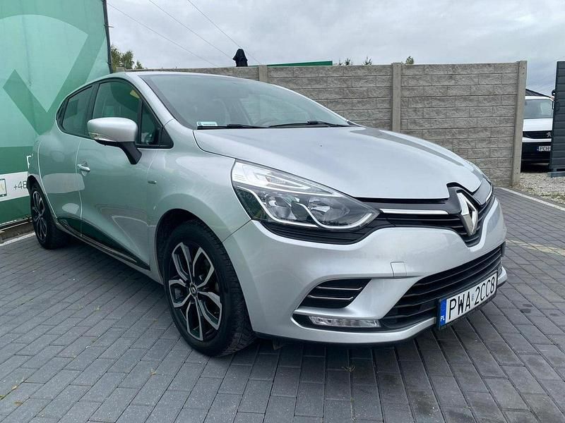 Używany Renault Clio IV 90 KM (66 kW) 2017 Srebrny Hatchback