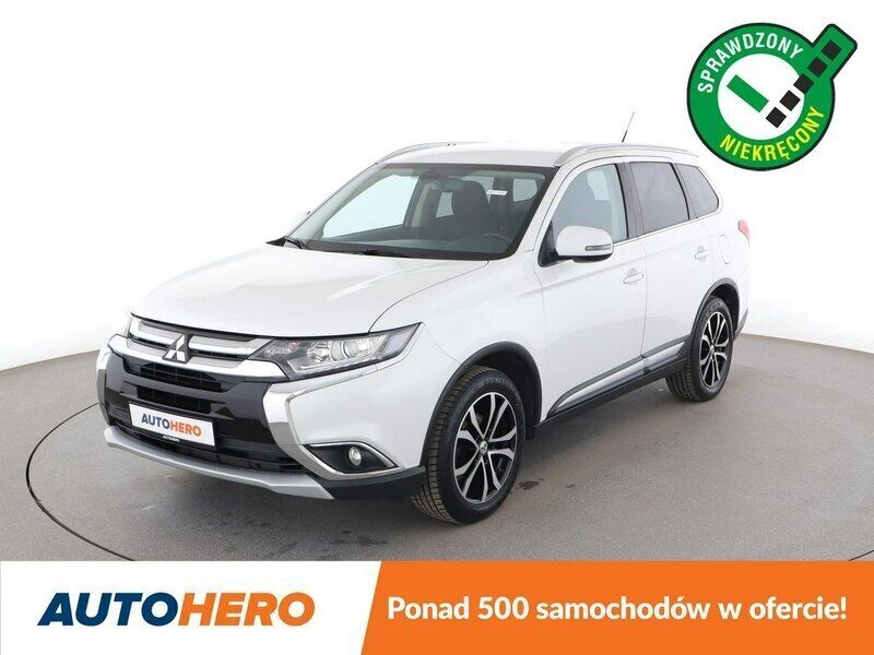 Biały Używany 2016 Mitsubishi Outlander SUV | 55 300 zł (Uczciwa cena) - Obraz 1/3