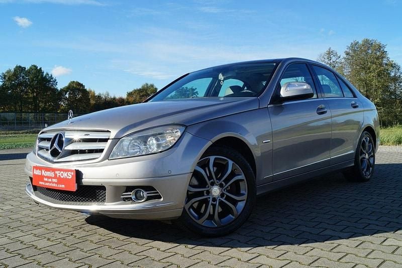 Złoty (metalik) Używany 2007 Mercedes C320 Sedan/Limuzyna | 21 900 zł - Obraz 1/4