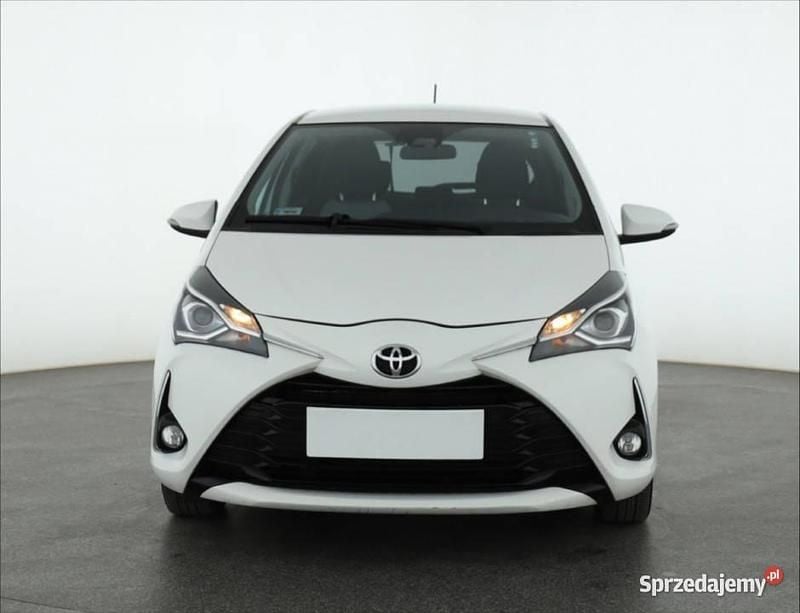 Używany Toyota Yaris 2017 Biały Hatchback