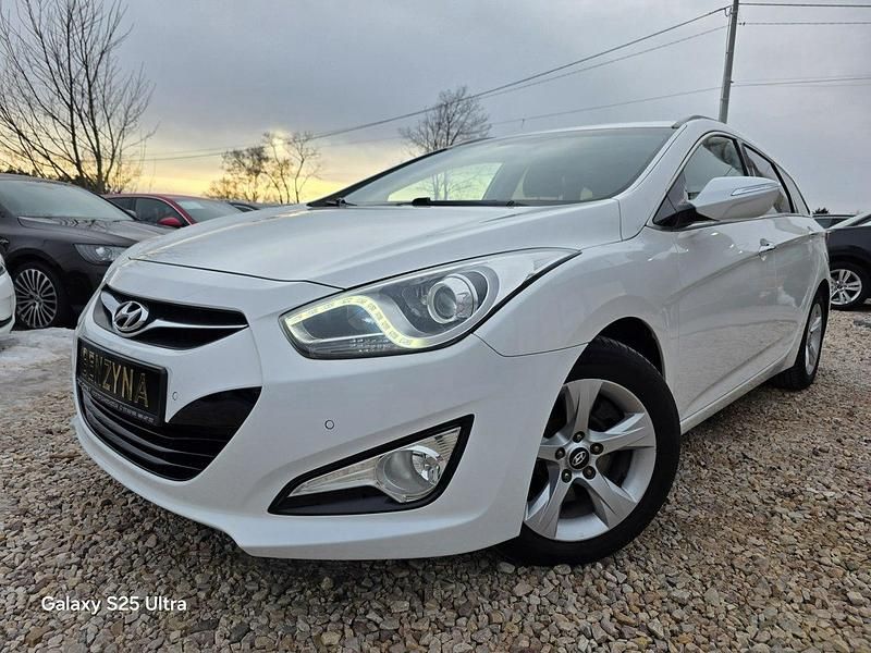 Używany Hyundai i40 135 KM (99 kW) 2014 Biały Kombi