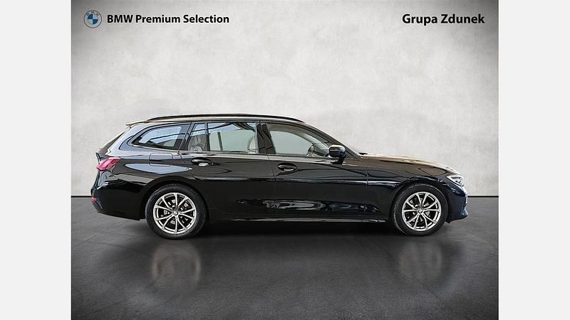 Używany BMW 320 Shadowline 190 KM (139 kW) 2021 Czarny Kombi