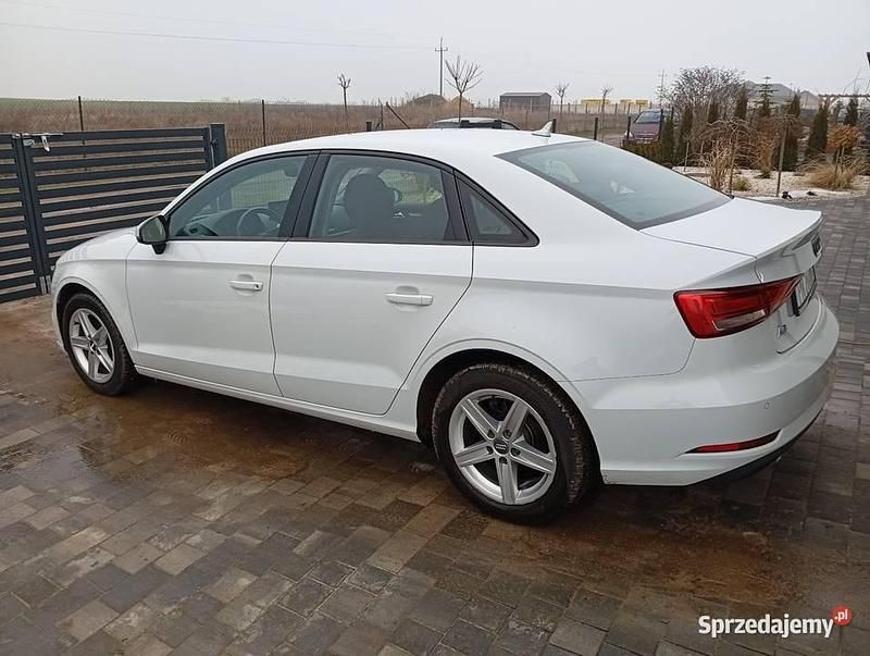 Używany Audi A3 2017 Biały Sedan/Limuzyna