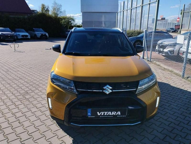 Używany Suzuki Vitara 129 KM (94 kW) 2025 Złoty SUV