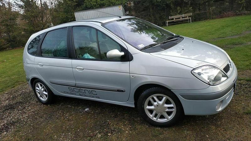 Srebrny Używany 2003 Renault Scénic Minivan | 6000 zł - Obraz 1/2