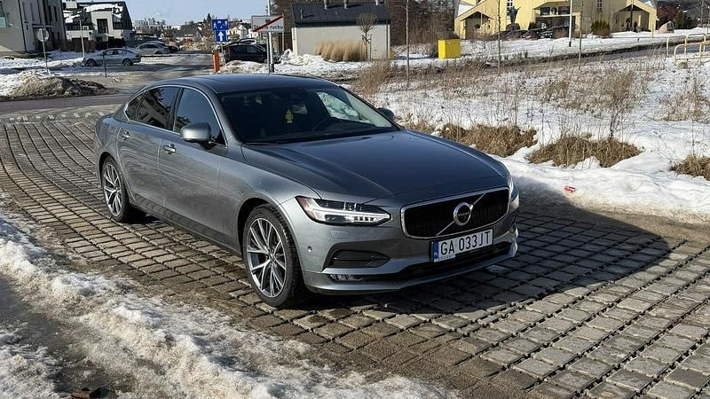 Używany Volvo S90 Momentum 320 KM (235 kW) 2019 Inny kolor Sedan/Limuzyna